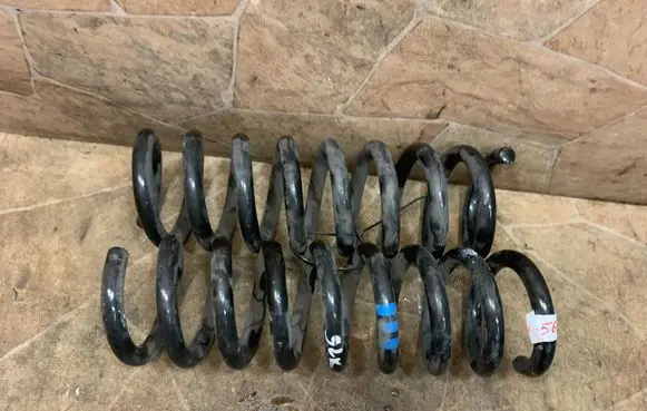 Mercedes-Benz SLK R172 Rear coil spring 