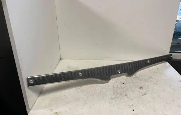 Renault Espace IV Trunk/boot sill cover protection 8200074884 09012007