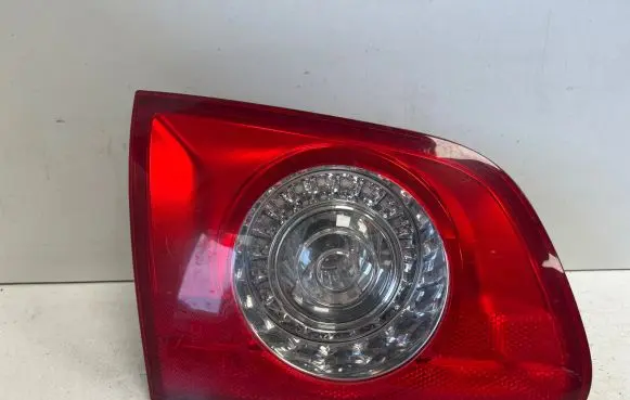 Volkswagen PASSAT B6 Tailgate rear/tail lights 272001