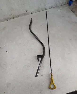 Hyundai Santa Fe Oil level dip stick 