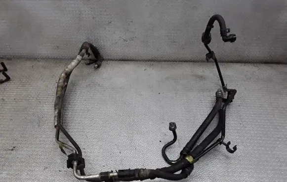 Power steering hose/pipe/line