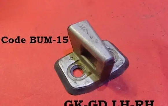 Audi 100 S4 C4 Rear door lock loop/hook striker BUM15