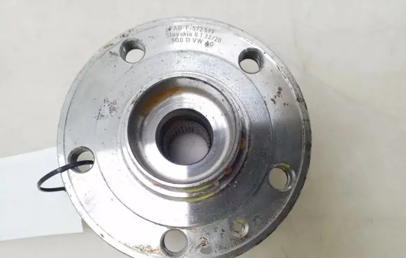 Volkswagen PASSAT B7 Front wheel ball bearing 
