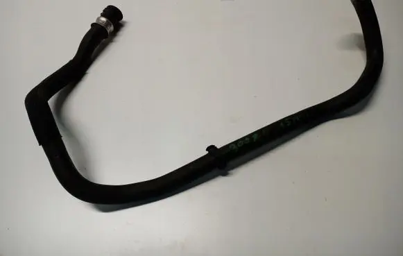Peugeot 3008 II Engine coolant pipe/hose 17435693232