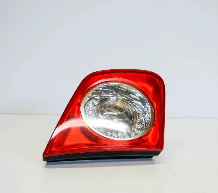 Volkswagen Jetta V Tailgate rear/tail lights 1K5945093