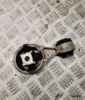Nissan Qashqai Engine mount bracket 011008