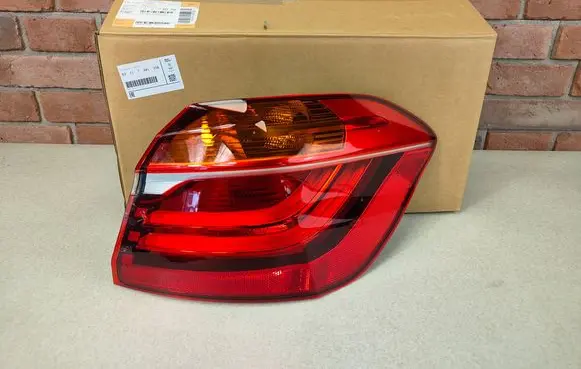 BMW 2 F45 Rear/tail lights 7491338