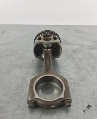 BMW 1 F20 F21 Piston with connecting rod 7846593