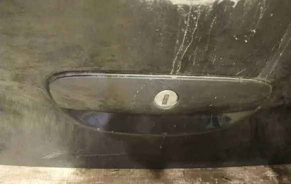 Volkswagen Polo IV 9N3 Tailgate exterior lock 