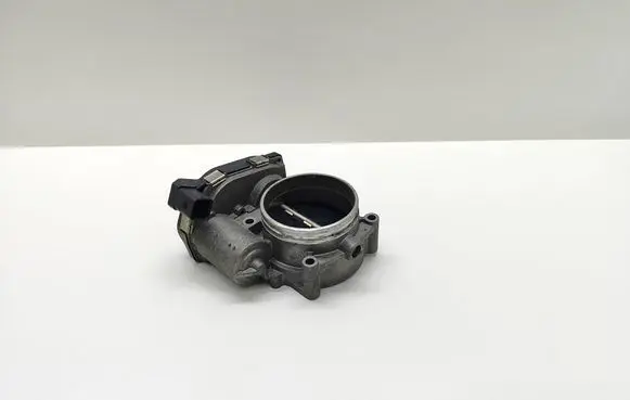 BMW 5 E60 E61 Throttle valve 7556118 755611801