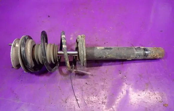 BMW 5 E39 Front shock absorber with coil spring 