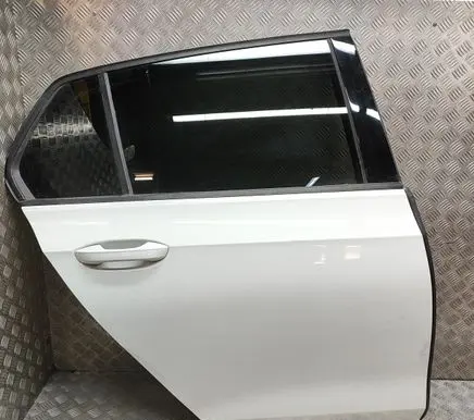 Volkswagen Golf VIII Rear door 5H4833312F