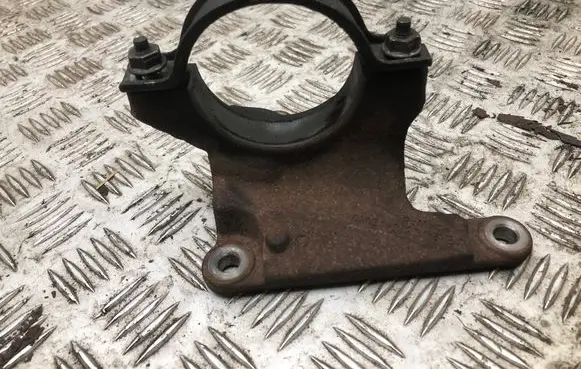 Ford Focus Driveshaft support bearing bracket 