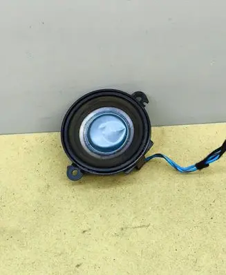 Mercedes-Benz C W203 Panel speaker A2038206102 65ME121