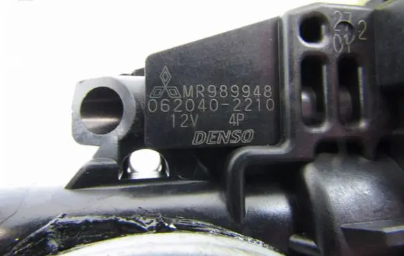 Mitsubishi Pajero Rear door window regulator motor MR989948