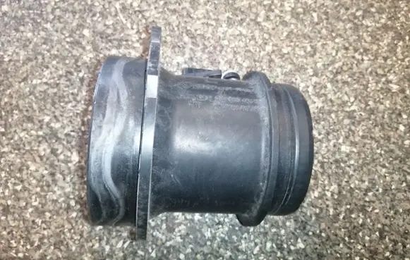 Audi A4 S4 B8 8K Mass air flow meter 059906461N 420133471