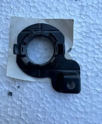 BMW 4 F32 F33 Rear parking sensor holder (PDC) 51127428730 7428730