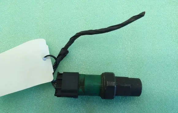 Air conditioning (A/C) pressure sensor