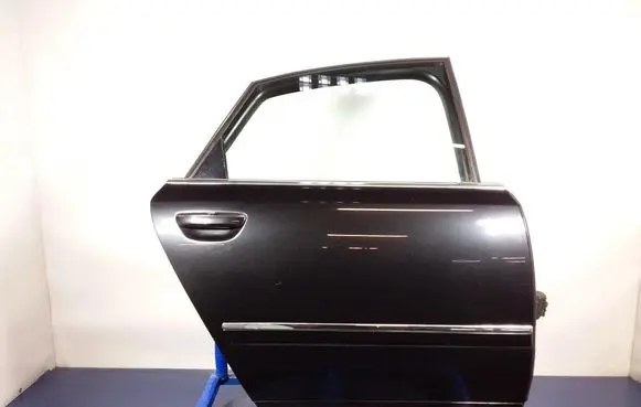 Audi A8 S8 D3 4E Rear door 