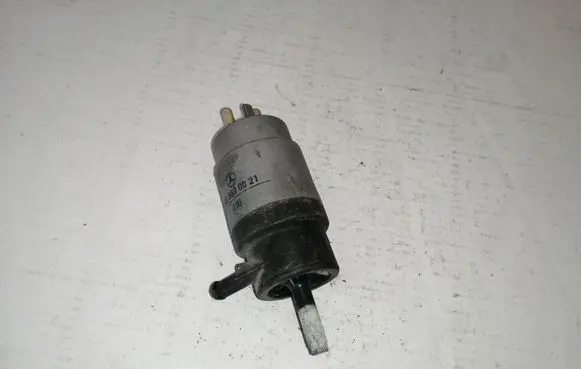 Mercedes-Benz E W124 Windscreen/windshield washer pump 1408690021