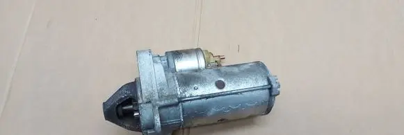 Renault Koleos I Starter motor 233003330R