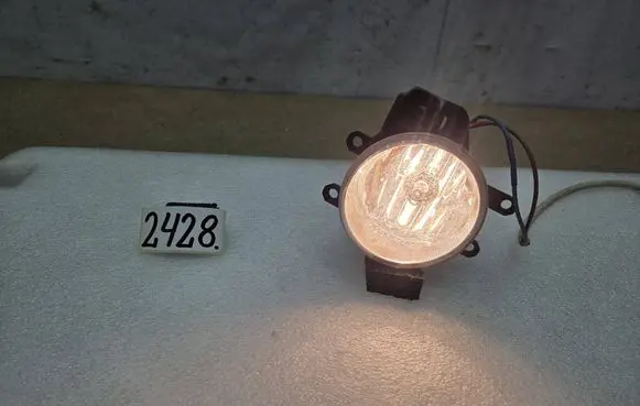 Toyota RAV 4 (XA50) Headlight/headlamp 8122047010
