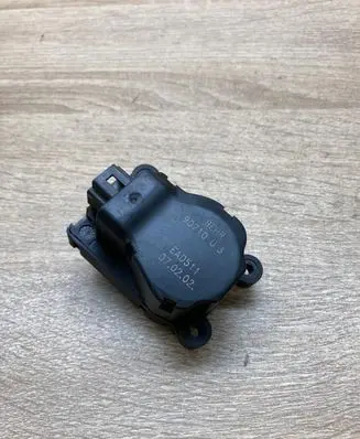 Opel Movano A Air flap motor/actuator 90710 EAD511