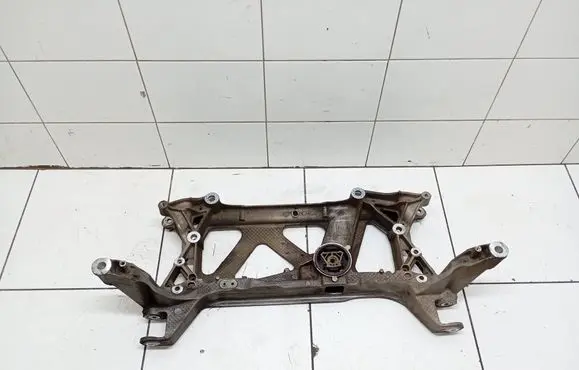 Volkswagen PASSAT B8 Front subframe 3Q0199369E