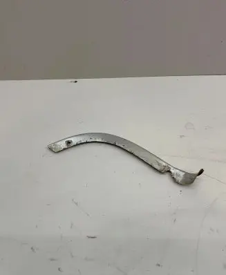 Front bumper splitter molding