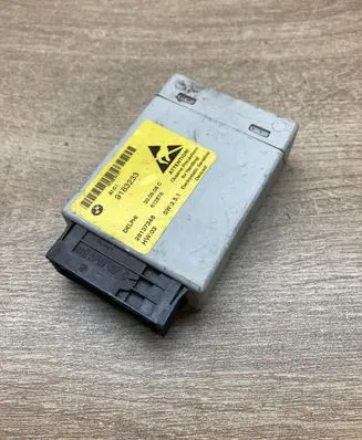 BMW 5 E60 E61 Center console control module 9183233 28137346