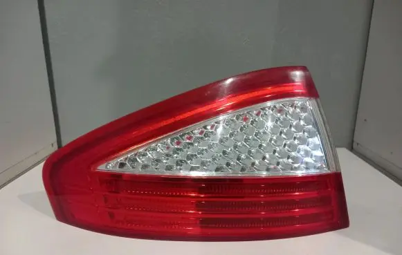 Ford Mondeo MK IV Rear/tail lights 11379 RS102