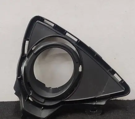 Toyota Auris E180 Fender grill 0637018718
