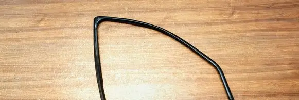 Dacia Lodgy Rubber seal front door window/glass 