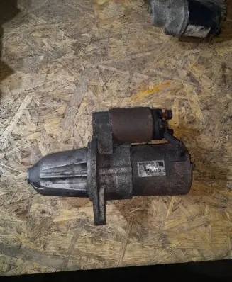 Nissan X-Trail T30 Starter motor 233008H500 M000T87081