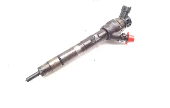 Land Rover Discovery Sport Fuel injector G4D3-9K546-AB 0445111020