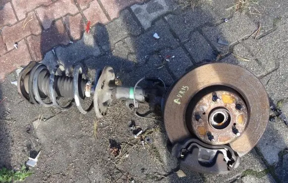 Toyota Auris 150 Front wheel hub spindle knuckle XXXXXXXXXX