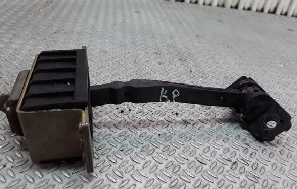 Mercedes-Benz C W203 Front door check strap stopper