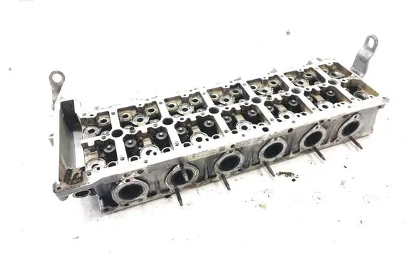 BMW 5 F10 F11 Engine head 7812929