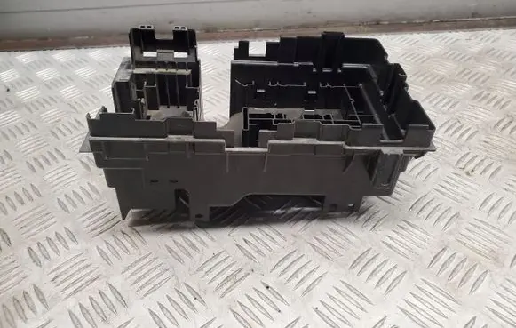 Chrysler Pacifica Fuse box set 68239267AC