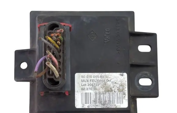 Peugeot 607 Light module LCM 9641004580 02270M 204722