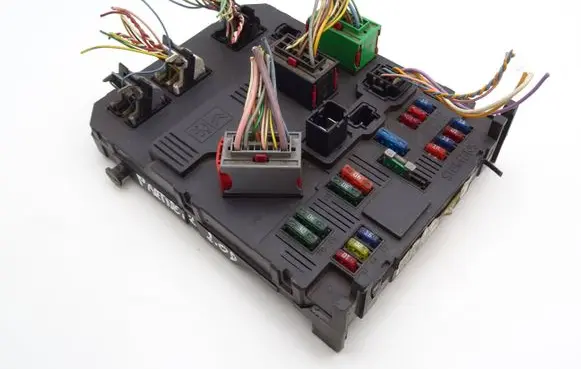 Peugeot Partner BSM Control unit 9649627980