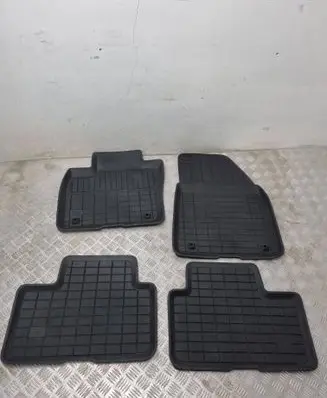 Volvo XC40 Car floor mat set 31470952 AEC77 0111014