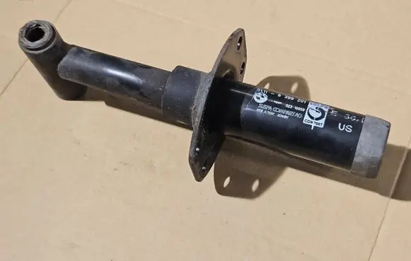 BMW Z3 E36 Front bumper shock/impact absorber 8399201 19702310059
