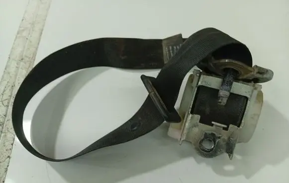 Opel Zafira A Rear seatbelt 