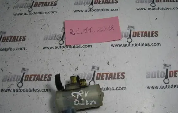 Honda CR-V Windscreen/windshield washer pump