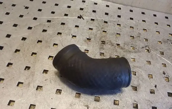 Toyota Yaris Intercooler hose/pipe