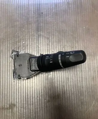 Nissan X-Trail T31 Wiper control stalk 8902SD