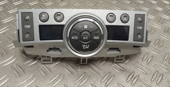 Toyota Verso Climate control unit 559000F081