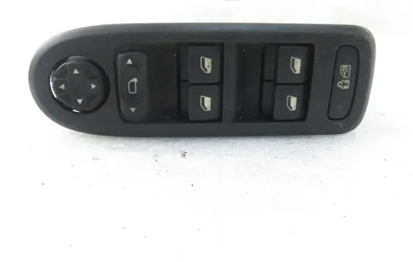 Peugeot 508 Electric window control switch 96662118ZD