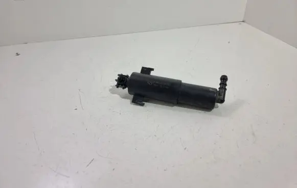 BMW 3 E92 E93 Headlight washer pump 717931103UK 717931103 7179311